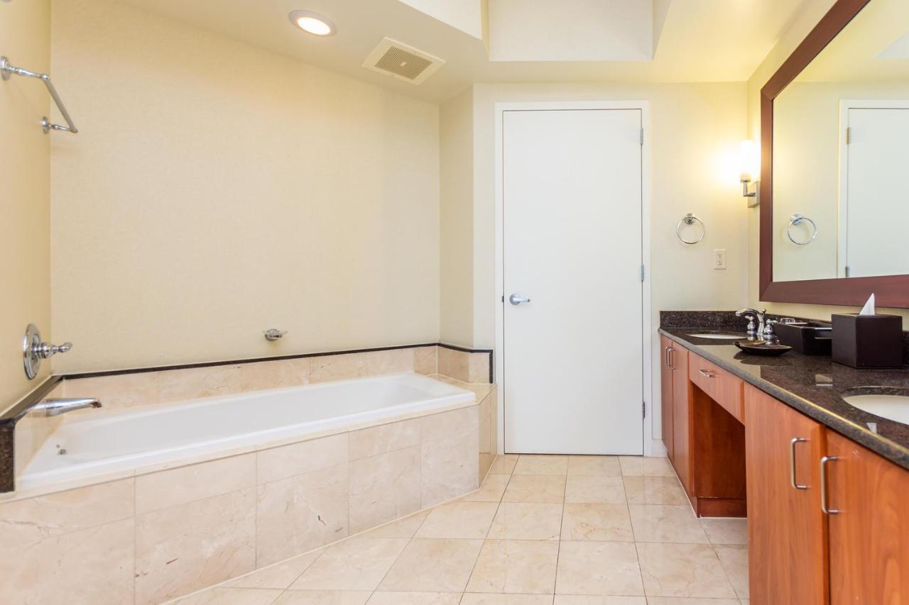Hotel International Beach Tump Resort Ocean View 1100 Sf 1 Bed 1Bth Privately Owned Sunny Isles Miami Beach Extérieur photo